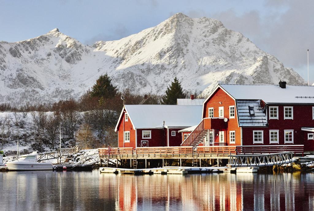 Huset Pa Yttersiden Apartment Straumsnes Luaran gambar